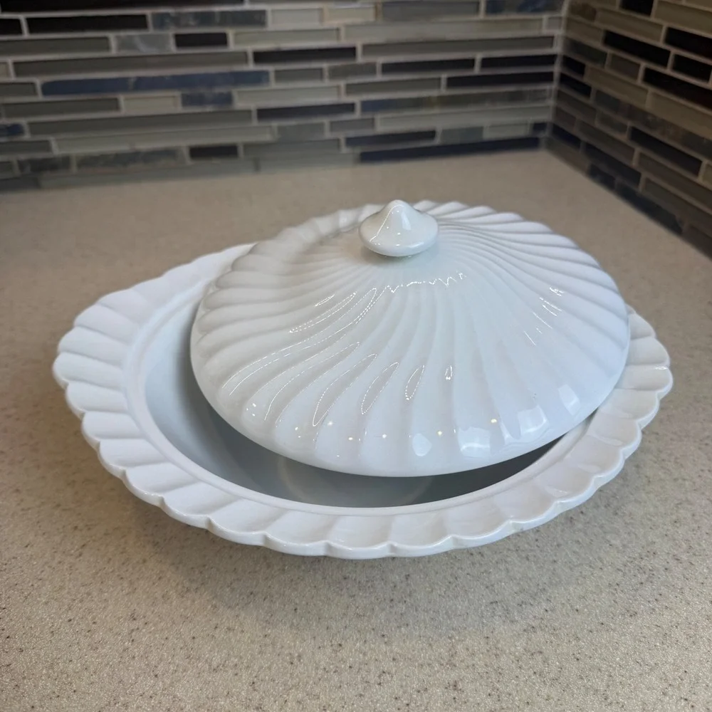 Johnson Bros Snowhite Regency Ironstone Covered Vegetable Tureen White England‎